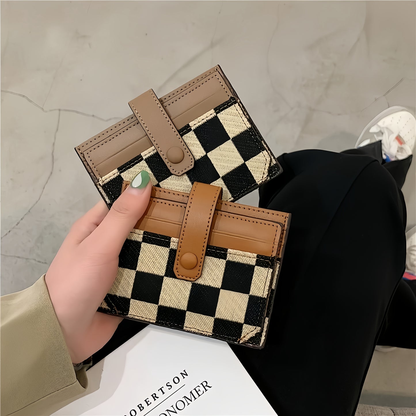 1pc Slim Black & White Checkered Card Wallet with Transparent Window, Large Capacity Coin Purse & Multiple Slots - Stylish Retro Design, Perfect Gift for Her or Mom, Wallet