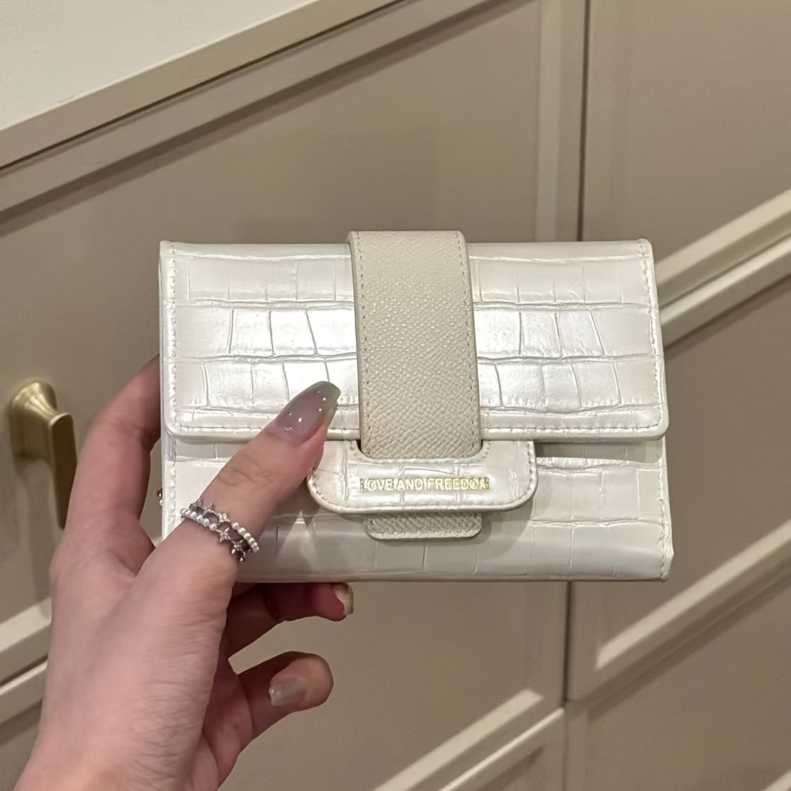 Chic Wallet Vintage Style Brown Crocodile Pattern Wallet for Women | Large Capacity, Multifunctional with Card Slots, Snap Closure, and Coin Purse